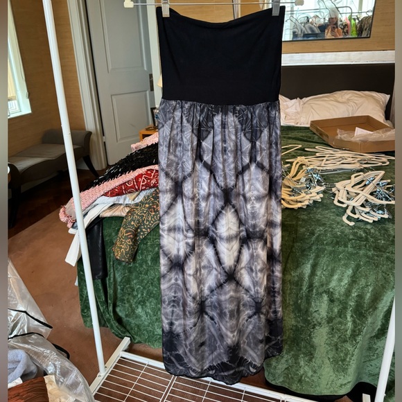 Robin Piccone Tie Dye Silk Beach Coverup - Picture 2 of 3